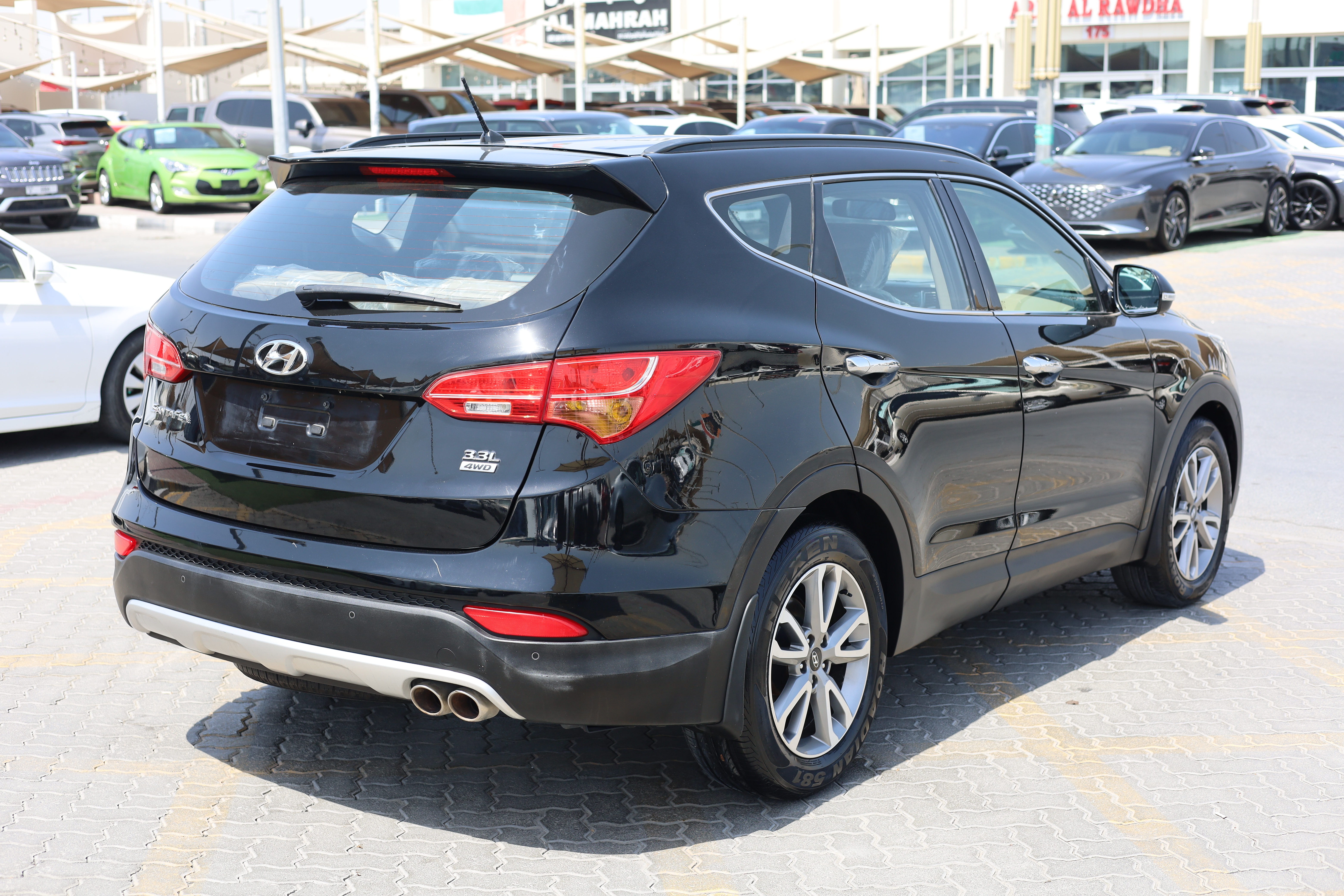 Hyundai santafe 2015 GCC black